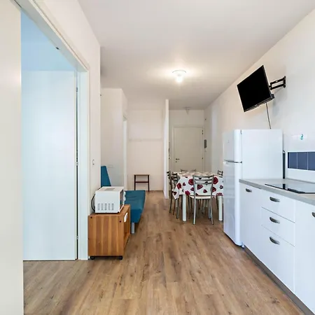 Condominio Silente H 아파트 *